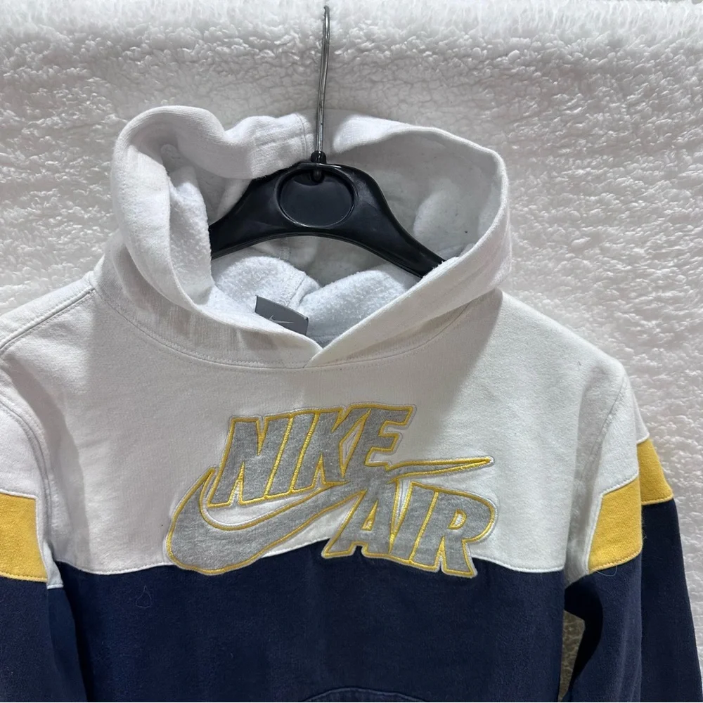 Boys Medium Nike Sweatshirt Hoodie